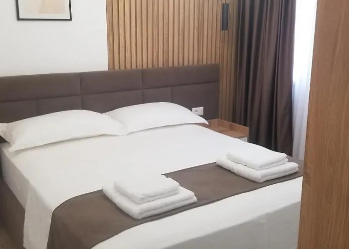 2A Near Blloku Area Apartment